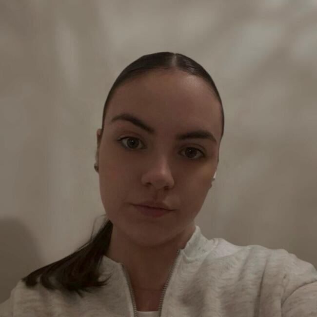 Babysitter in Marles-les-Mines: Pauline