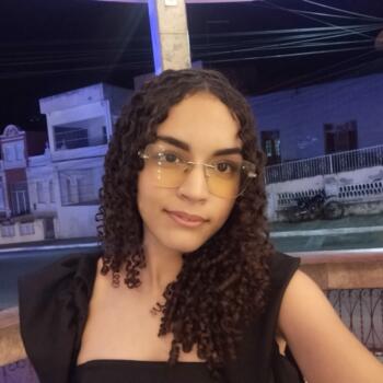 Babysitter in Recife: Regina