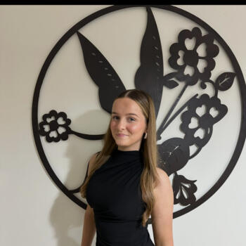 Babysitter in Melbourne: Olivia