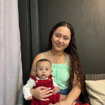 Babysitter in Guápiles: Valeria