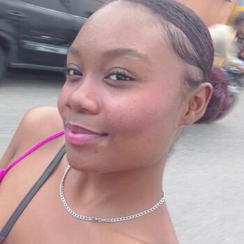 Babysitter στην περιοχή Santo Domingo Oeste: Onaris