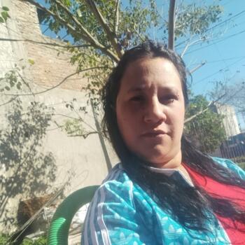 Niñera en Almirante Brown: Sabrina