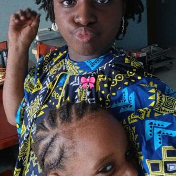 Babysitter in Akana: Maya