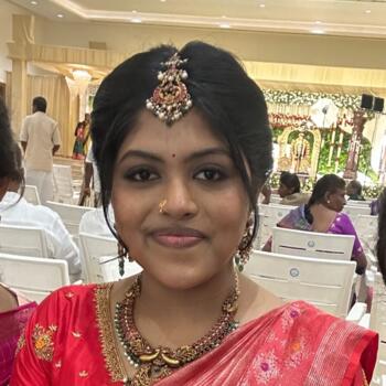 बंगलौर में बेबीसिटर: Kadhampari