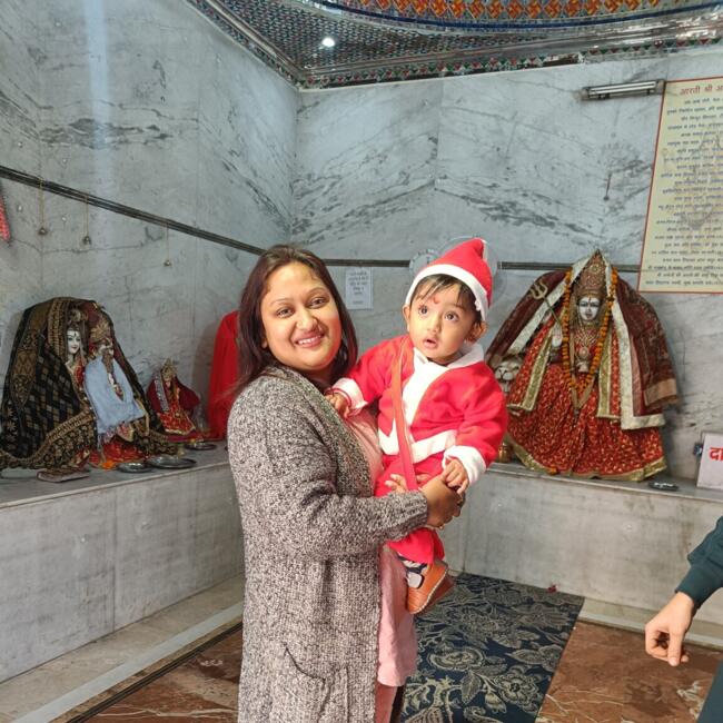 गुरुग्राम में बेबीसिटिंग की नौकरी: Abira