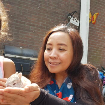 Oppas in Beverwijk: Santi sri