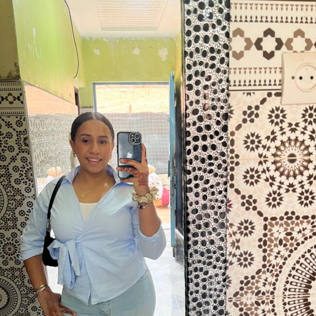 Babysitter in Seville: Wijdan