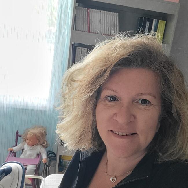 Babysitting job in Parentis-en-Born: Delphine