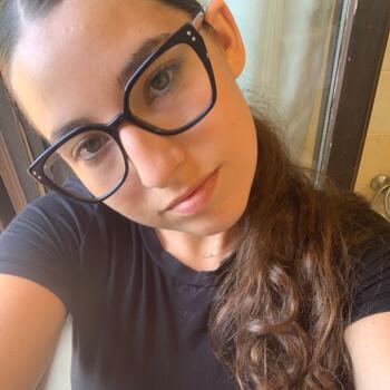 Babysitter a Capranica: Iris