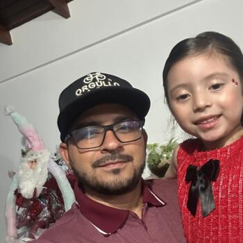 Trabajo para niñera en Rionegro: trabajo de niñera Norman Vélez