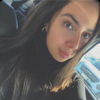 Babysitter Auckland: Ema