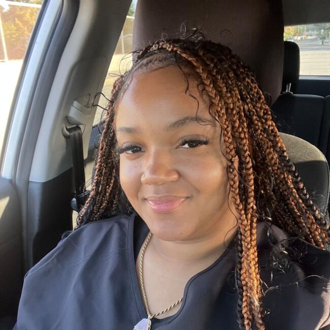 Babysitter in Los Angeles: Laila