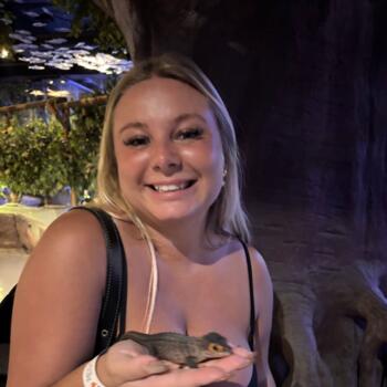 Babysitter in Ban Bang Sare: Baylee