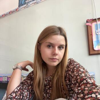 Bonă în București: Delia