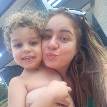 Babysitter in Diadema: Jhenifer