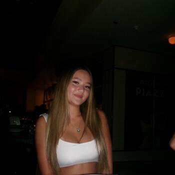 Babysitter Sydney: Lola