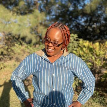 Babysitter Tlhabane: Kay