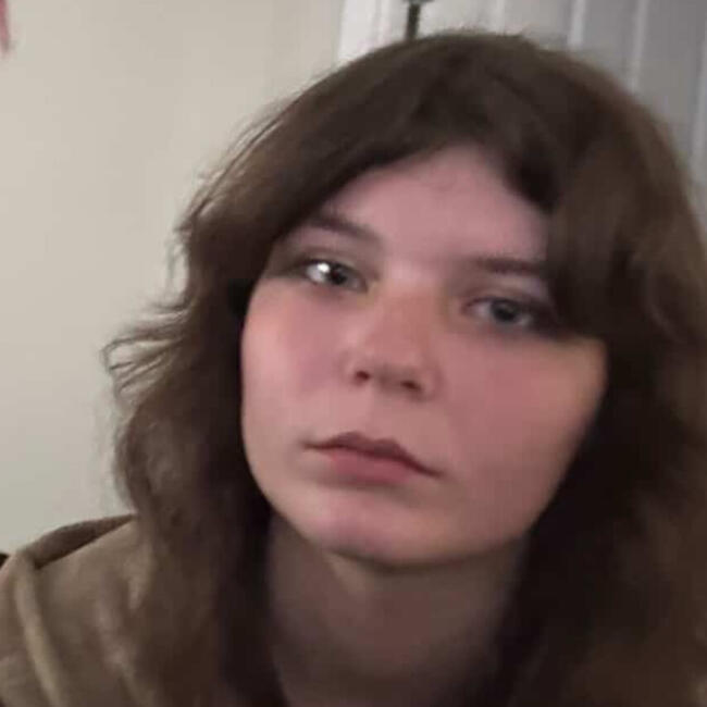 Baby-sitter in Edmonton: Amy