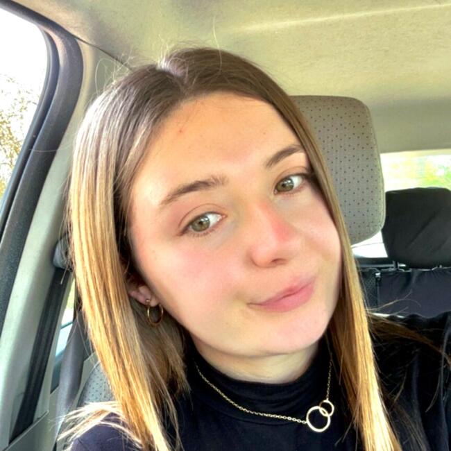 Babysitter in Fauville-en-Caux: Audrey
