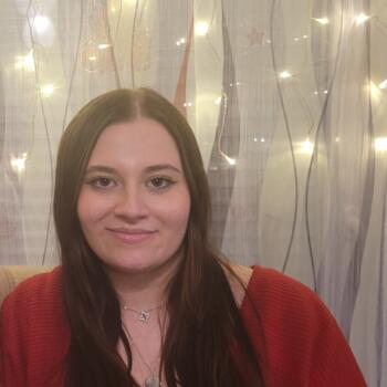 Babysitter in Saint-Etienne: Clara