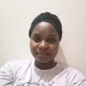 Nanny in Riyadh: Elizabeth