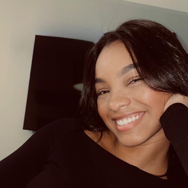 Babysitter in Loures: Juliene