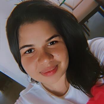 Babysitter in Maceió: Alice