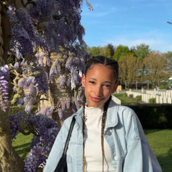 Babysitter in La Louvière: Aurelia