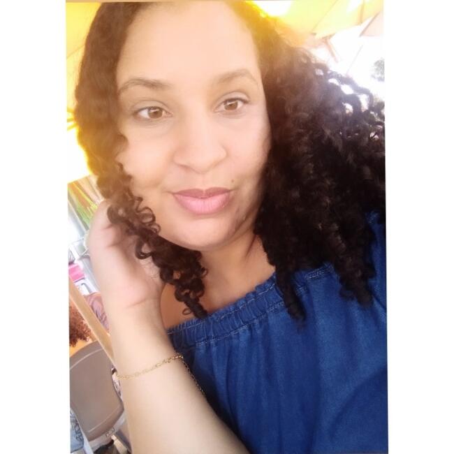 Babá em Brasília: Graciele