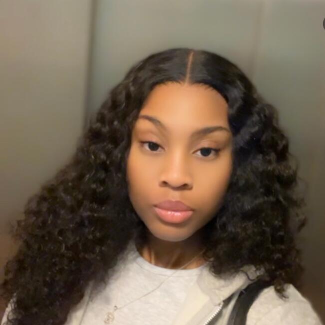 Babysitter in Courbevoie: Myriam