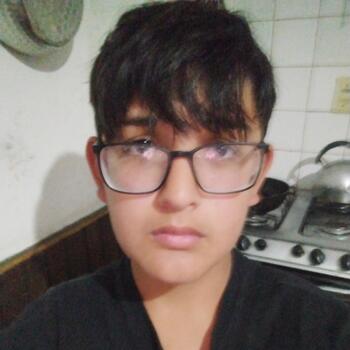 Niñera en Maldonado: Lautaro Decuadro