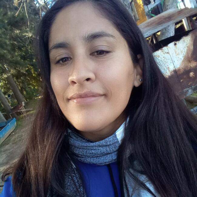 Babysitter in Tigre: Analia