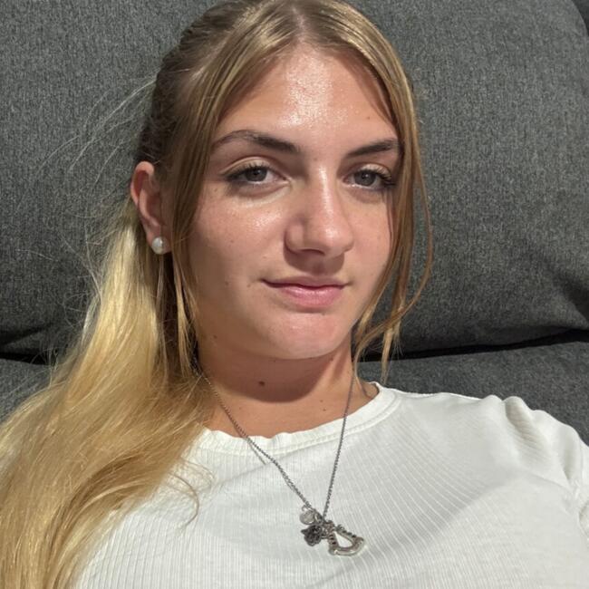 Babysitter in Almería: Eva