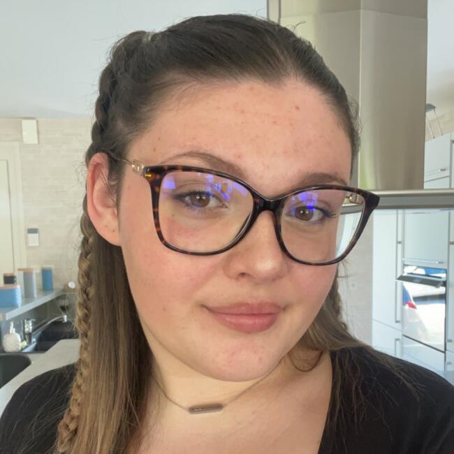 Babysitter in Thieuloy-Saint-Antoine: Camille