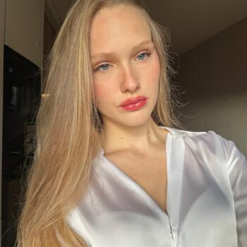 Ama Alcabideche: Юля