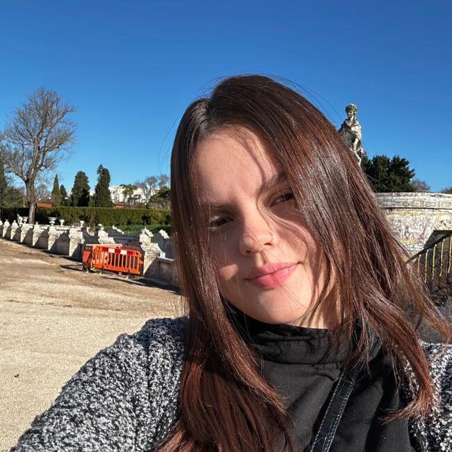 Babysitter in Brasília: Nathália Barros