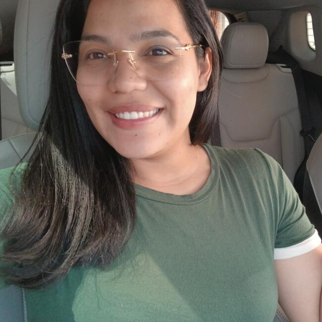 Babysitter in Fortaleza: Larissa