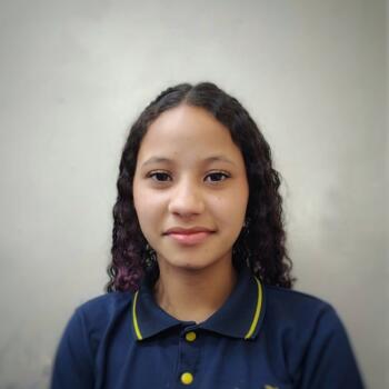 Babysitter Manaus: Dafny