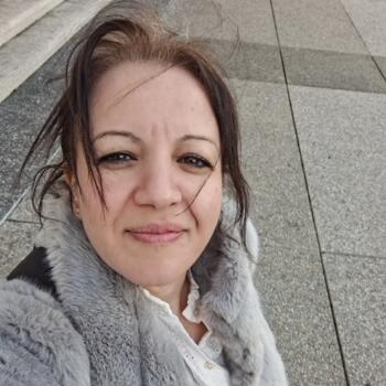 Nanny Puteaux: Ashley