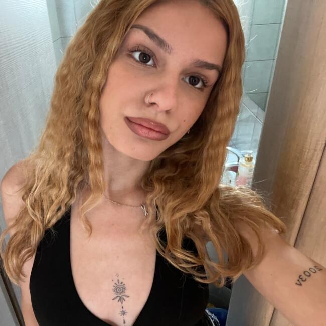 Babysitter in Ilioúpoli: Iwanna
