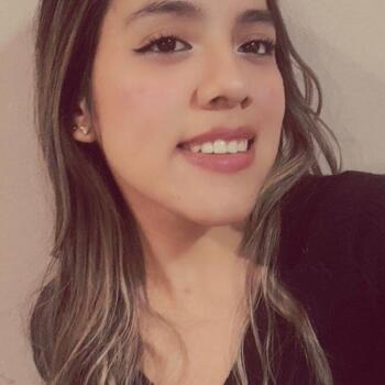 Babysitter in La Esperanza (Departamento de La Libertad): Valeria
