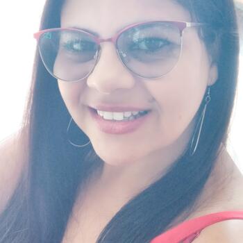 Babysitter in Belford Roxo: Cláudia