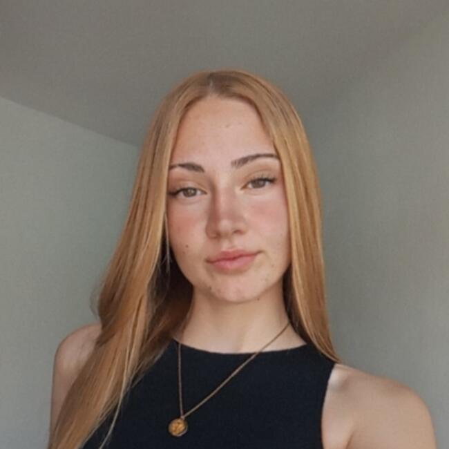 Niñera en Lorquí: Andrea