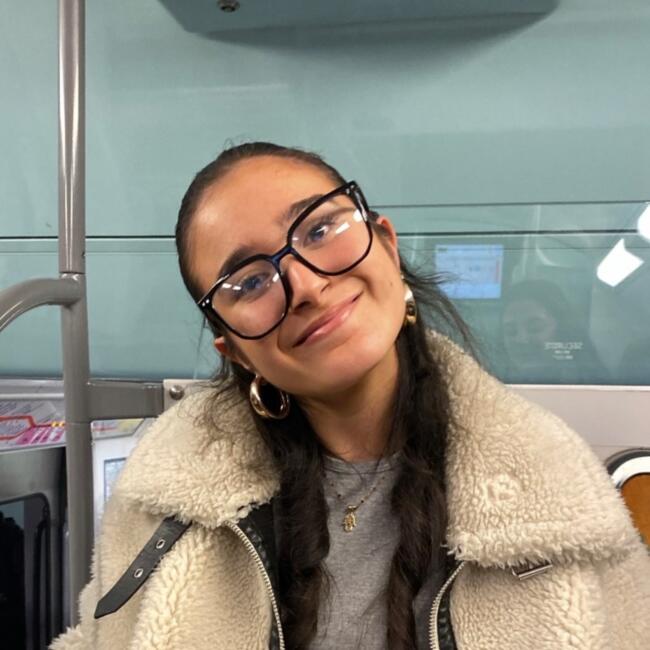 Babysitter in Marly-le-Roi: Janelle