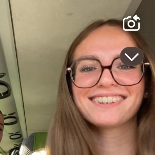 Babysitter in Tignieu: Jeanne