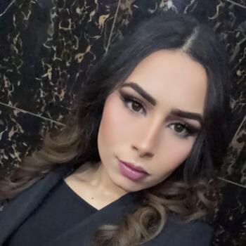 Babysitting job in London: Oumayma 