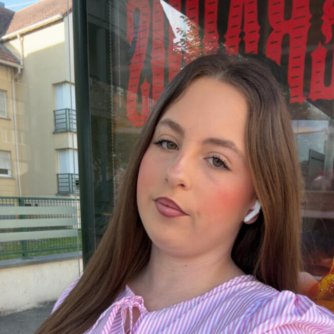 Babysitter in Corbeil-Essonnes: Lea