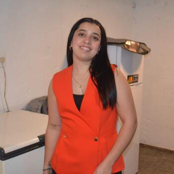 Niñera en Joaquín Suárez: Karina
