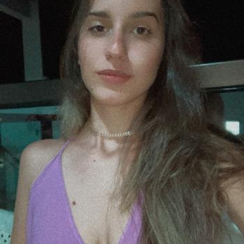 Babá em V Redonda: Maria Clara