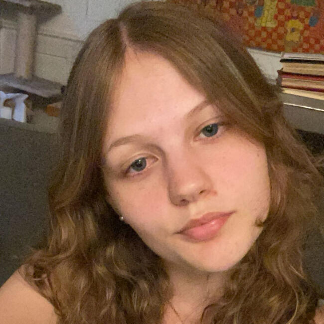 Babysitter in Hedingen: Louise